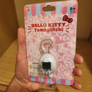 Tamagotchi Hello Kitty