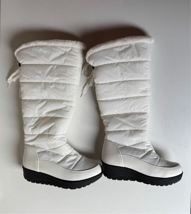 Stivali alti impermeabili N.39