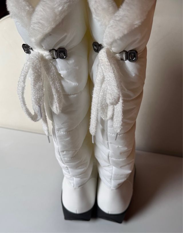 Stivali alti impermeabili N.39