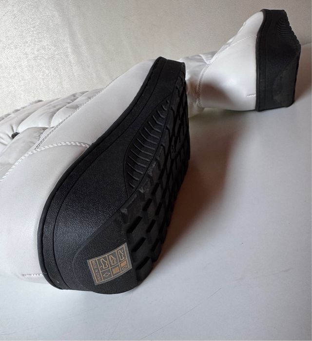 Stivali alti impermeabili N.39