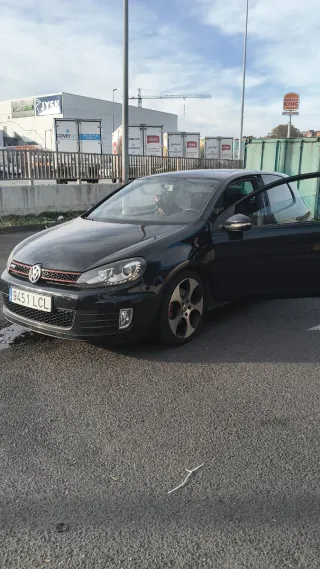 Volkswagen Golf GTI 2011