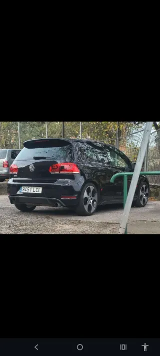Volkswagen Golf GTI 2011