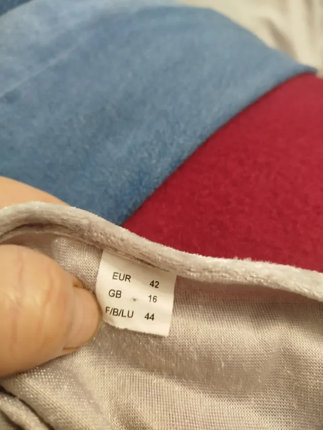 Camiseta plateada efecto terciopelo