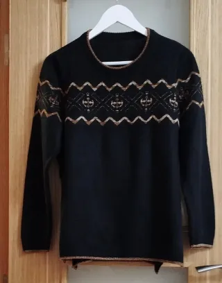 Jersey mujer negro con detalles dorados T44