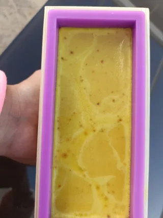 Jabón de cúrcuma artesanal