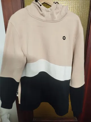 Sudadera con capucha y logo