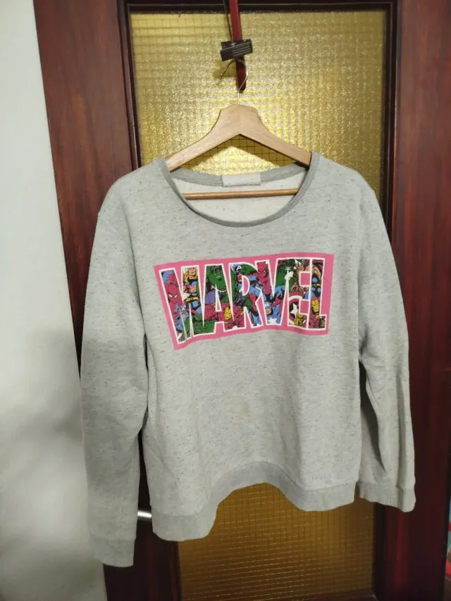 Sudadera Gris Marvel Cómics