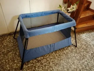 Cuna de viaje BabyBjorn Light