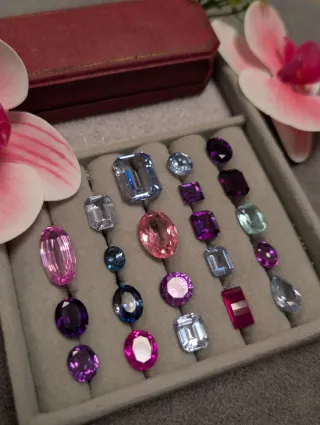 2 Lotes piedras preciosas rosas y púrpuras