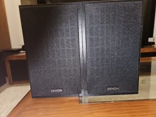 Gira-discos, amplificador e colunas