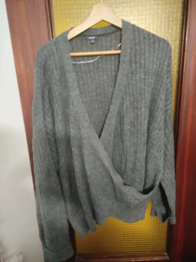 Jersey gris de punto cruzado