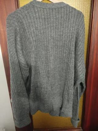 Jersey gris de punto cruzado