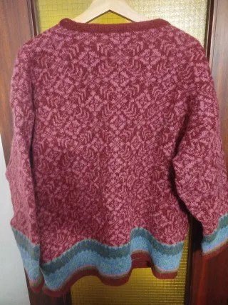 Chaqueta tejida rosa y azul