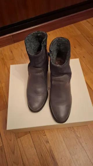 Botas Bimba y Lola negras y grises