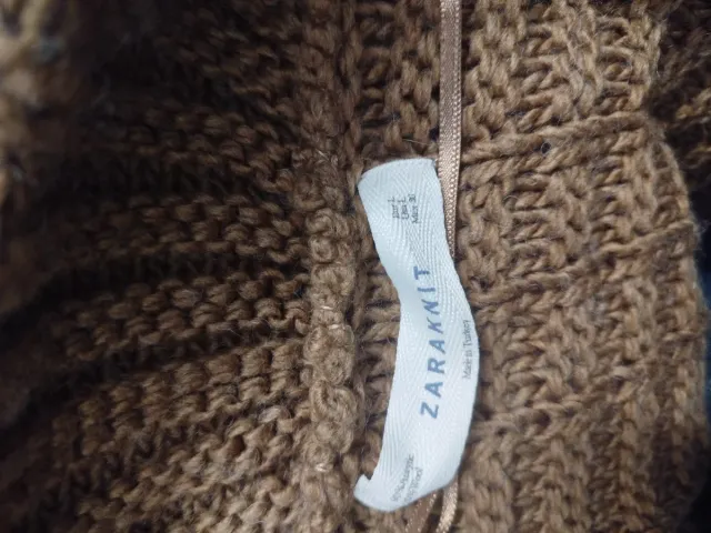 Chaqueta marrón de punto