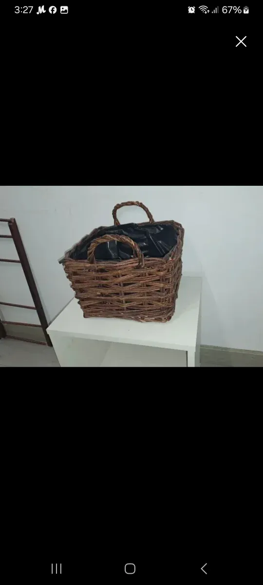 Cesta de mimbre cuadrada nueva