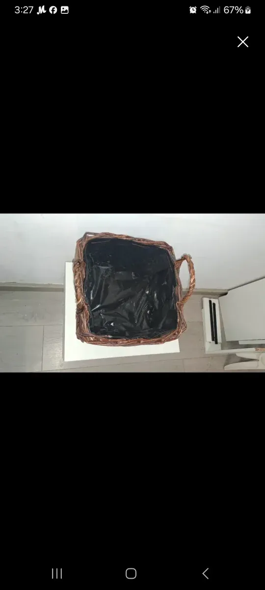 Cesta de mimbre cuadrada nueva