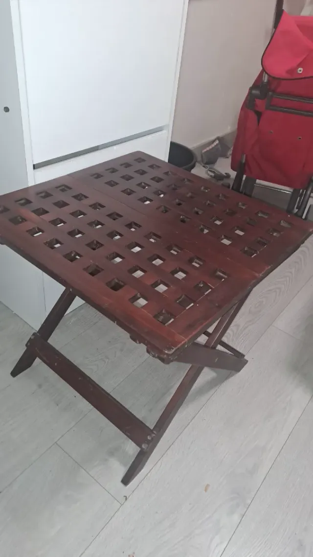 Mesa plegable de madera teka