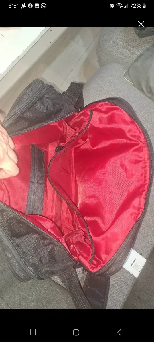 Mochila portátil o multiusos negra