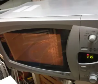 Microondas Intellowave Plata LG. Para encimera.