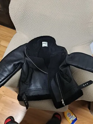 Abrigo Bershka Negro Piel Sintética Borrego