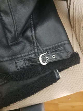 Abrigo Bershka Negro Piel Sintética Borrego