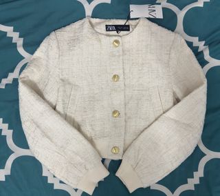 Cazadora Zara Blanca y Dorada