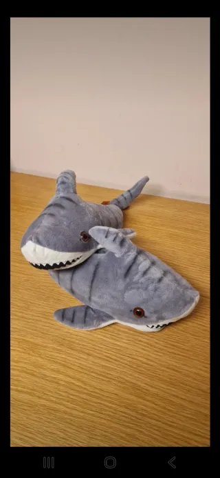 Zapatillas Tiburón Grises y Blancas