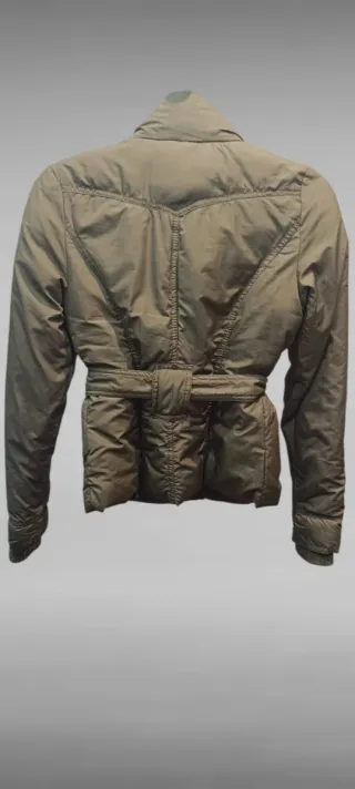 Plumífero Stradivarius verde