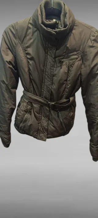 Plumífero Stradivarius verde