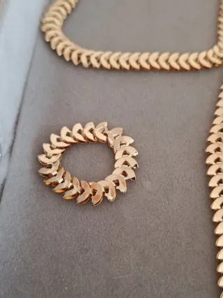 Set gioielli colore oro