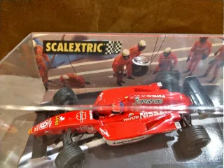 SCALEXTRIC SLOT NISSAN DALLARA F1 MARC GENÉ NUEVO!