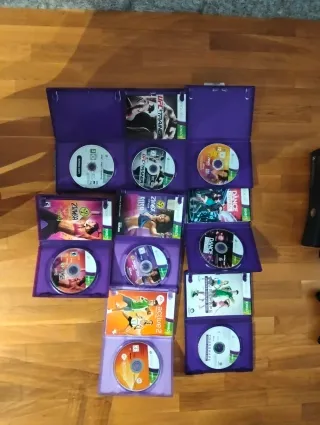 Xbox 360 Negra con Kinect y Juegos