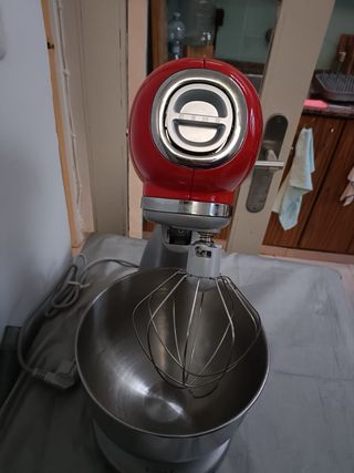 Batidora de pedestal SMEG Roja