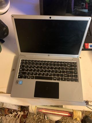 Portátil Primux ultrafino