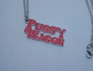 COLGANTE PARA FANS D TARANTINO O/Y KILL BILL-Nuevo