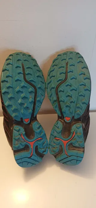 Zapatillas Salomon Gore-Tex Negras y Turquesa