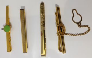 4 Sujeta Corbatas vintage chapados Oro 1950