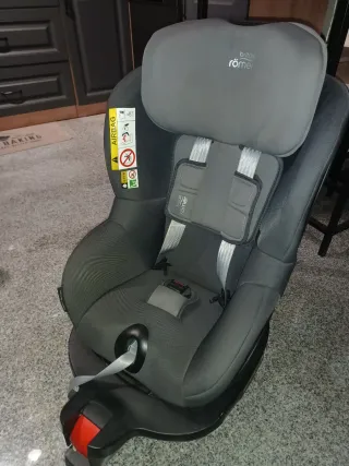 Britax Römer Dualfix Z-Line i-Size + Base Isofix