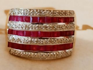 Preciosa sortija de oro de 18 kilates de Galería