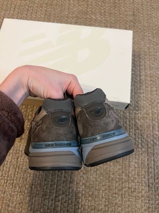 New Balance x Auralee 990v4 Edición Limitada