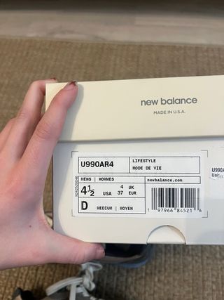 New Balance x Auralee 990v4 Edición Limitada