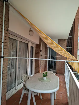 Toldo retráctil exterior