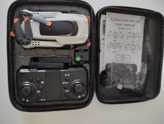 Dron con cámara y estabilizador