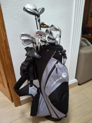 Bolsa trípode Inesis con palos de golf