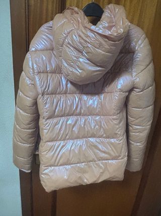 Abrigo acolchado rosa salmón