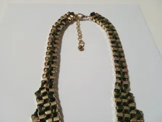 Collana girocollo oro e verde colletto donna