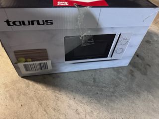 Microondas Taurus 20L 700W