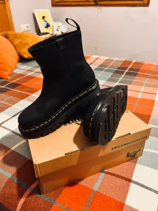 Botín Dr. Martens Negro Nuevo