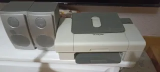 Lexmark Impresora y Altavoces Plata